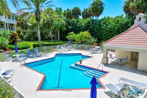 Townhouse in Saint Pete Beach, Florida 4 bedrooms, 211.35 sq.m. № 1902410 - photo 6