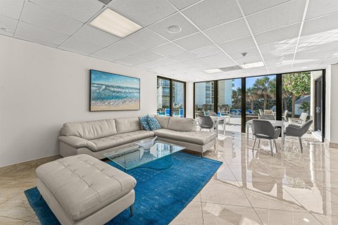 Condo in Riviera Beach, Florida, 2 bedrooms  № 2083331 - photo 25