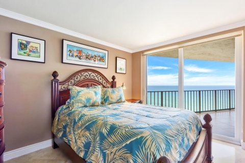 Condo in Riviera Beach, Florida, 2 bedrooms  № 2083331 - photo 16
