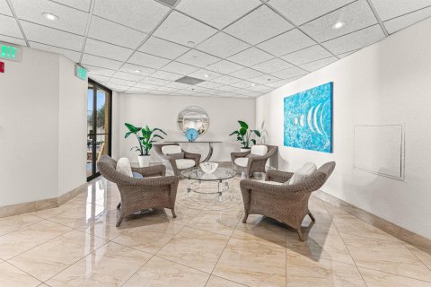 Condo in Riviera Beach, Florida, 2 bedrooms  № 2083331 - photo 27