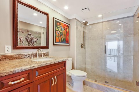 Condo in Riviera Beach, Florida, 2 bedrooms  № 2083331 - photo 19