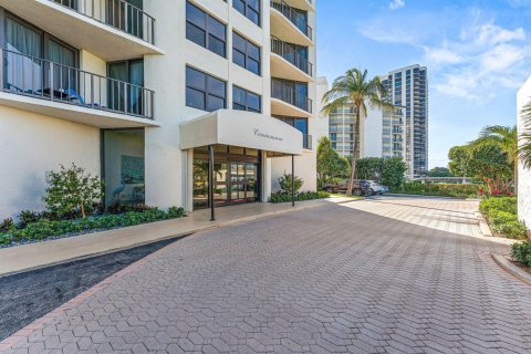 Condo in Riviera Beach, Florida, 2 bedrooms  № 2083331 - photo 23