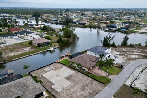 Land in Cape Coral, Florida № 1845092 - photo 14