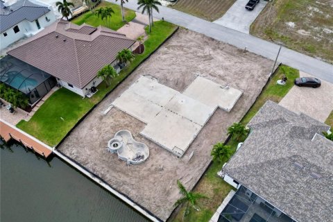 Land in Cape Coral, Florida № 1845092 - photo 5