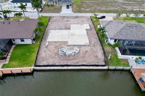Land in Cape Coral, Florida № 1845092 - photo 7