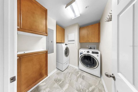 Condominio en alquiler en Tampa, Florida, 3 dormitorios, 130.71 m2 № 1736405 - foto 19