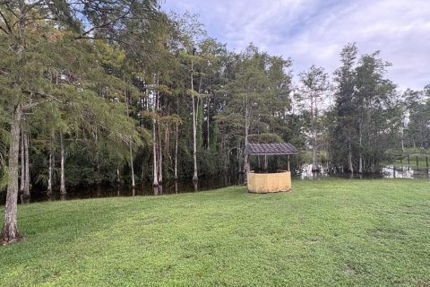Commercial property in Lake Worth, Florida № 2375904 - photo 16