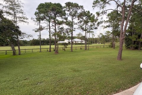Commercial property in Lake Worth, Florida № 2375904 - photo 15