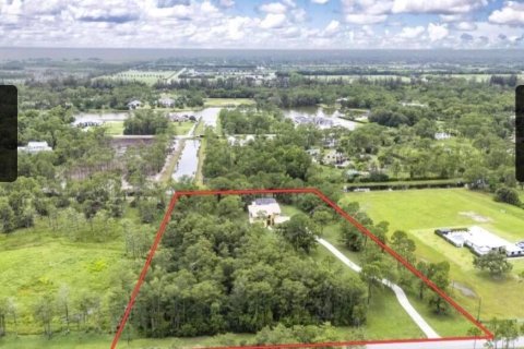 Commercial property in Lake Worth, Florida № 2375904 - photo 2