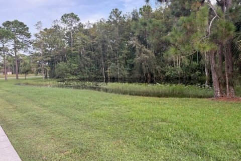 Commercial property in Lake Worth, Florida № 2375904 - photo 11