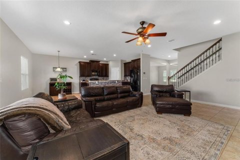 Casa en venta en Orlando, Florida, 5 dormitorios, 306.58 m2 № 2210167 - foto 10