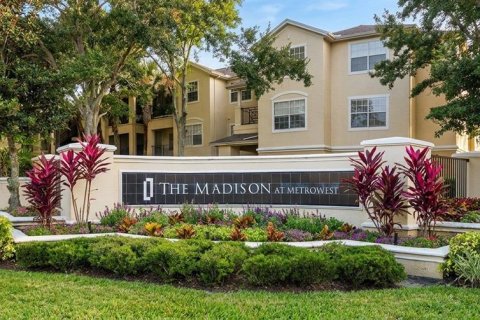 Condo in Orlando, Florida, 1 bedroom  № 2218216 - photo 24