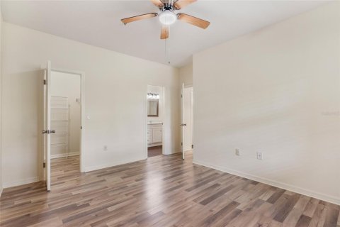 Condo in Orlando, Florida, 1 bedroom  № 2218216 - photo 16