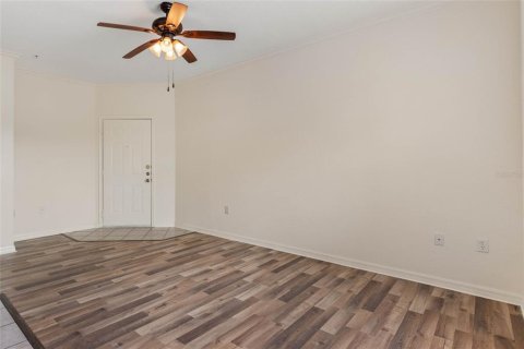 Condo in Orlando, Florida, 1 bedroom  № 2218216 - photo 6