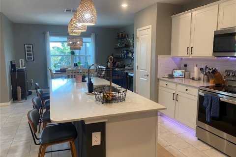 House in Parrish, Florida 5 bedrooms, 247.12 sq.m. № 2138551 - photo 8