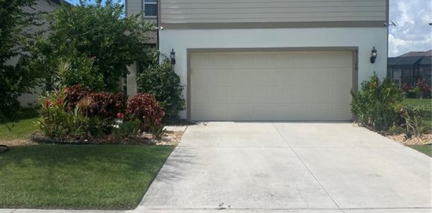 House in Parrish, Florida 5 bedrooms, 247.12 sq.m. № 2138551