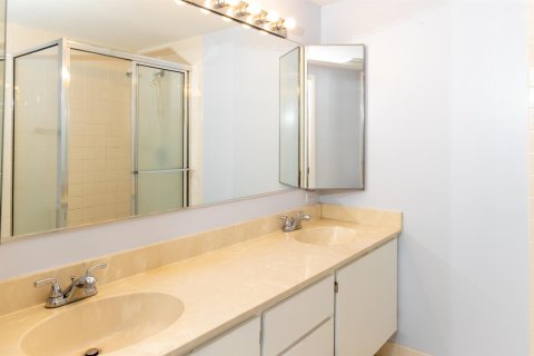 Adosado en venta en West Palm Beach, Florida, 2 dormitorios, 114.83 m2 № 2301012 - foto 24