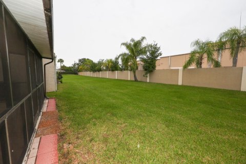 Villa ou maison à louer à Boca Raton, Floride: 2 chambres, 99.22 m2 № 1227007 - photo 1
