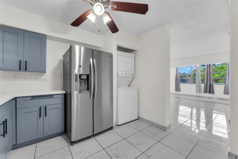 Condominio en venta en Miami, Florida, 2 dormitorios, 83.61 m2 № 2055804 - foto 2