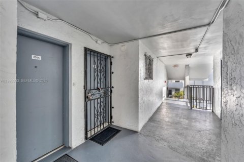 Condominio en venta en Miami, Florida, 2 dormitorios, 83.61 m2 № 2055804 - foto 22
