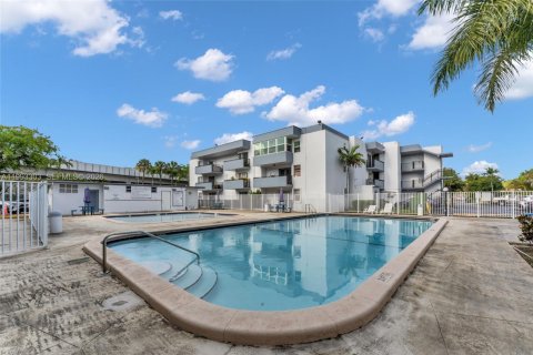 Condominio en venta en Miami, Florida, 2 dormitorios, 83.61 m2 № 2055804 - foto 20