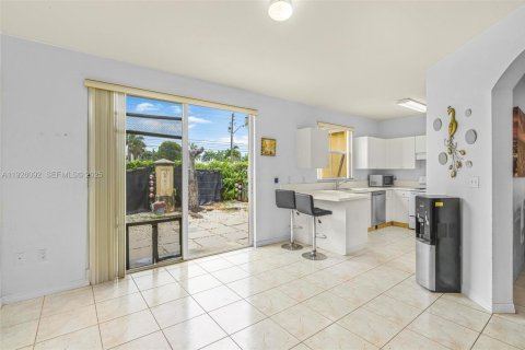 Купить таунхаус в Хомстед, Флорида 3 спальни, 147.44м2, № 1984663 - фото 10