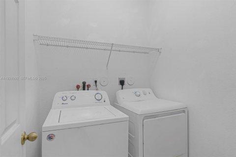 Купить таунхаус в Хомстед, Флорида 3 спальни, 147.44м2, № 1984663 - фото 17