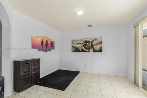 Купить таунхаус в Хомстед, Флорида 3 спальни, 147.44м2, № 1984663 - фото 12