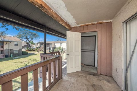 Condo in Tampa, Florida, 2 bedrooms  № 1572297 - photo 13