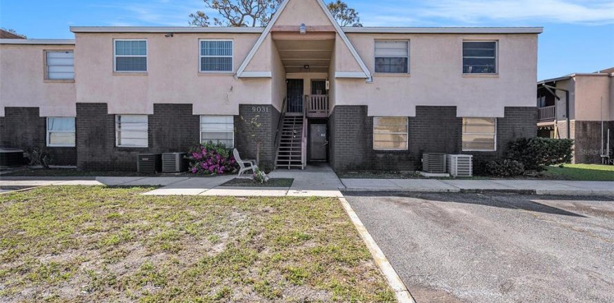 Condo in Tampa, Florida, 2 bedrooms № 1572297