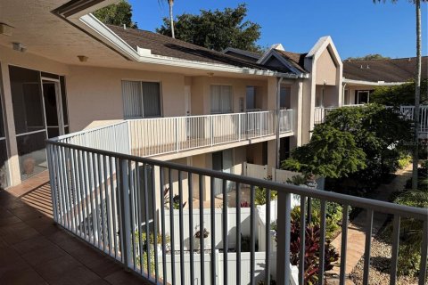 Condo in Fort Lauderdale, Florida, 2 bedrooms  № 1662540 - photo 6