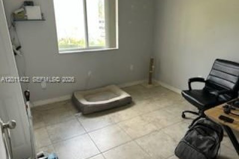 Casa en alquiler en Homestead, Florida, 3 dormitorios, 117.06 m2 № 2075199 - foto 10