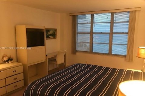 Copropriété à vendre à Miami Beach, Floride: 2 chambres, 95.69 m2 № 1985334 - photo 8