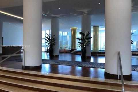 Copropriété à vendre à Miami Beach, Floride: 2 chambres, 95.69 m2 № 1985334 - photo 16