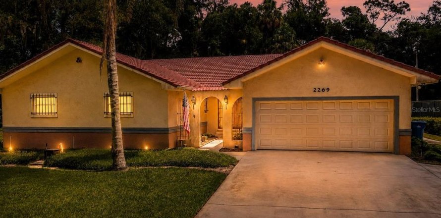 Villa ou maison à DeLand, Floride 3 chambres, 244.61 m2 № 2298289