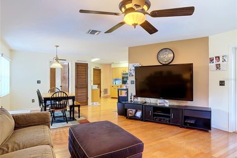 Villa ou maison à vendre à DeLand, Floride: 3 chambres, 244.61 m2 № 2298289 - photo 28
