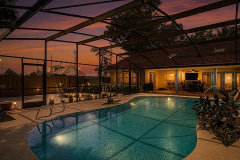 Villa ou maison à vendre à DeLand, Floride: 3 chambres, 244.61 m2 № 2298289 - photo 2