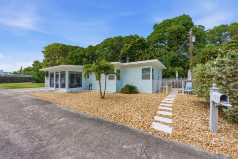 Villa ou maison à vendre à Boynton Beach, Floride: 2 chambres, 118.08 m2 № 2083232 - photo 2