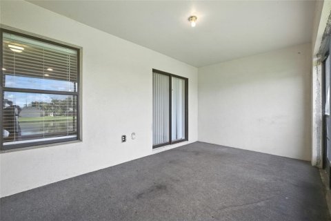 Townhouse in Brandon, Florida 3 bedrooms, 126.53 sq.m. № 1884864 - photo 28