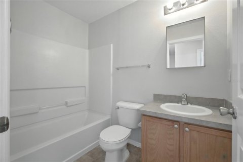 Townhouse in Brandon, Florida 3 bedrooms, 126.53 sq.m. № 1884864 - photo 22