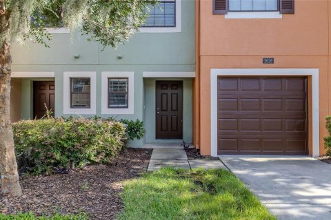 Townhouse in Brandon, Florida 3 bedrooms, 126.53 sq.m. № 1884864 - photo 1