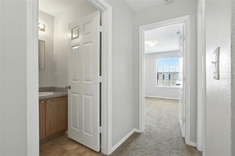 Townhouse in Brandon, Florida 3 bedrooms, 126.53 sq.m. № 1884864 - photo 21