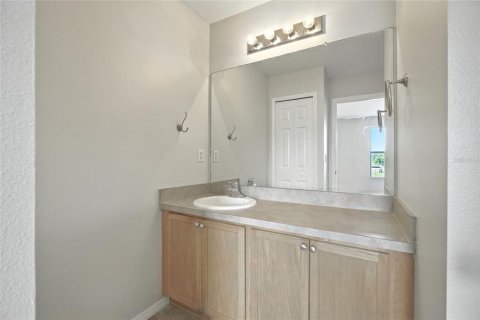 Townhouse in Brandon, Florida 3 bedrooms, 126.53 sq.m. № 1884864 - photo 18