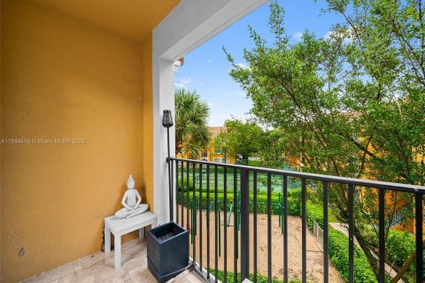 Condominio en venta en Miramar, Florida, 1 dormitorio, 67.45 m2 № 2012578 - foto 10