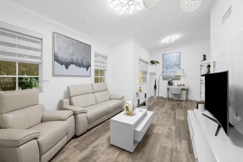 Condominio en venta en Miramar, Florida, 1 dormitorio, 67.45 m2 № 2012578 - foto 9