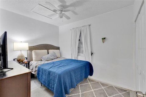 House in Winter Haven, Florida 2 bedrooms, 89.93 sq.m. № 2218198 - photo 13