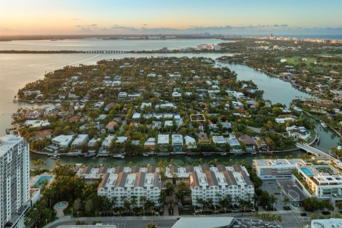 Terrain à vendre à Miami Beach, Floride № 1934673 - photo 15