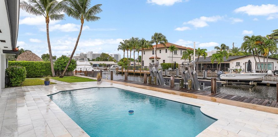 Villa ou maison à Pompano Beach, Floride 3 chambres, 179.67 m2 № 2190212