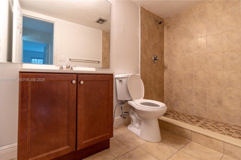 Снять в аренду кондоминиум в Дорал, Флорида 1 спальня, 75.25м2, № 2079906 - фото 15