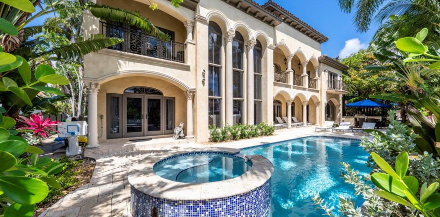 Casa en Fort Lauderdale, Florida 7 dormitorios, 542.36 m2 № 2251961